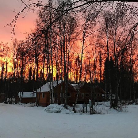 Susitna River Lodging, Suites Талкитна Экстерьер фото