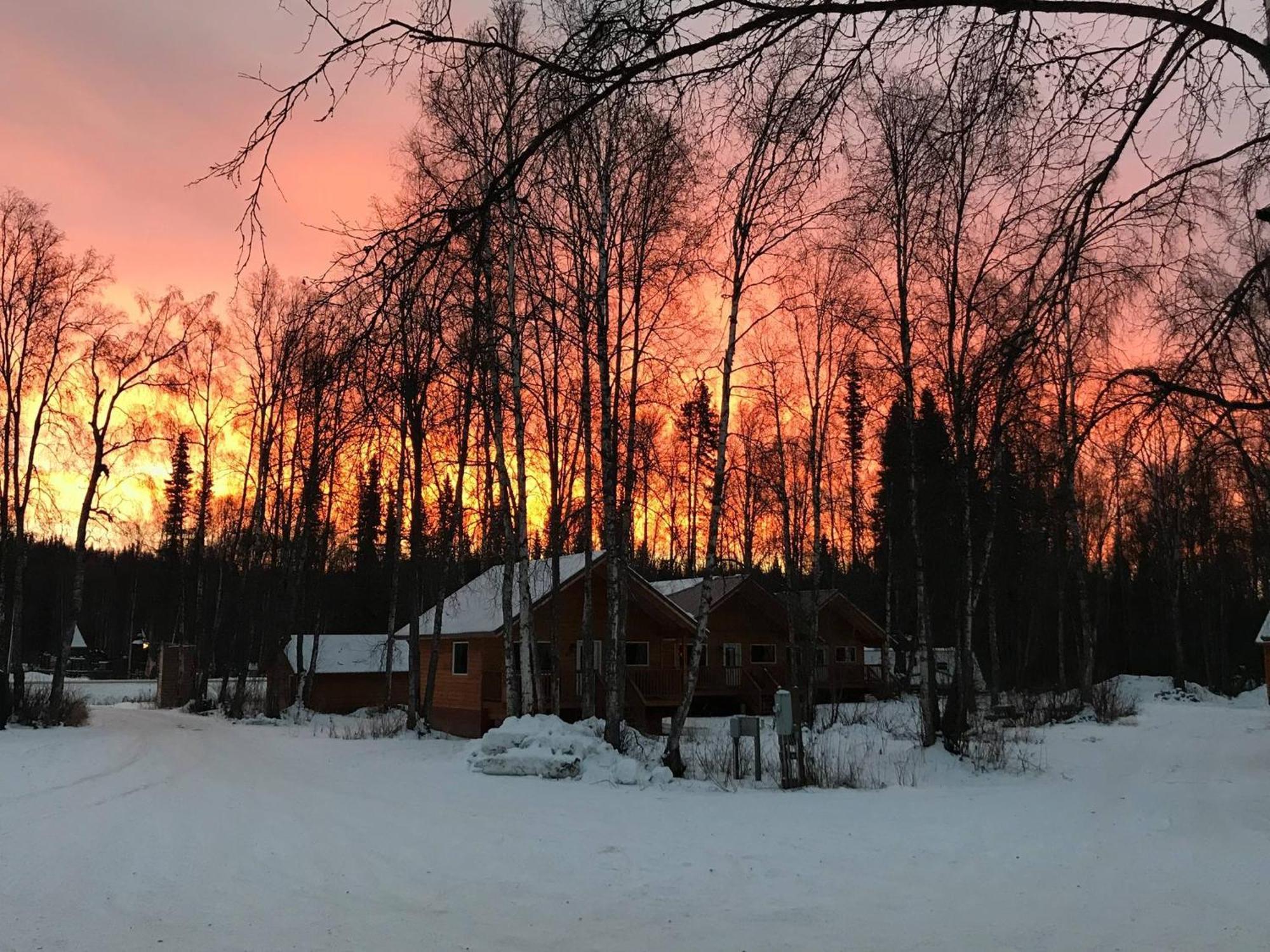 Susitna River Lodging, Suites Талкитна Экстерьер фото